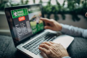 How to Identify Overrated/Underrated Teams in Sports Betting