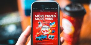 Mobile Sports Betting in 2025: Trends, Tools & What’s Next