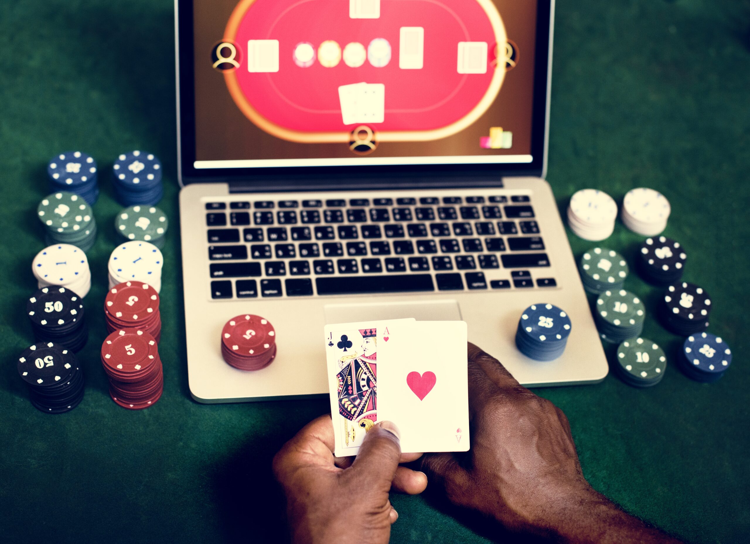 What You Might Be Doing Wrong When Playing Online Poker